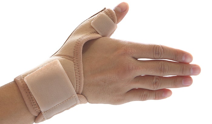 How To Properly Wear a Thumb Brace | Allied Medical Waste | Allied USA